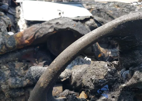 2010 Acura Rl 3.7 from USA, damaged, VIN JH4KB2F66AC002747